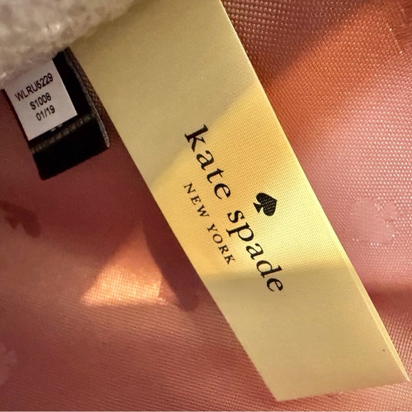Kate Spade NWT Gia All the Buzz Clutch Butterfly Applique Dusty Peony MSRP $149
